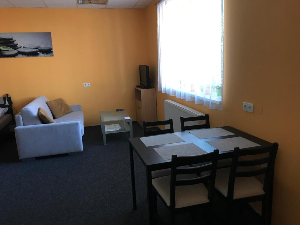 Apartment Corriger Usti nad Orlici Exterior photo